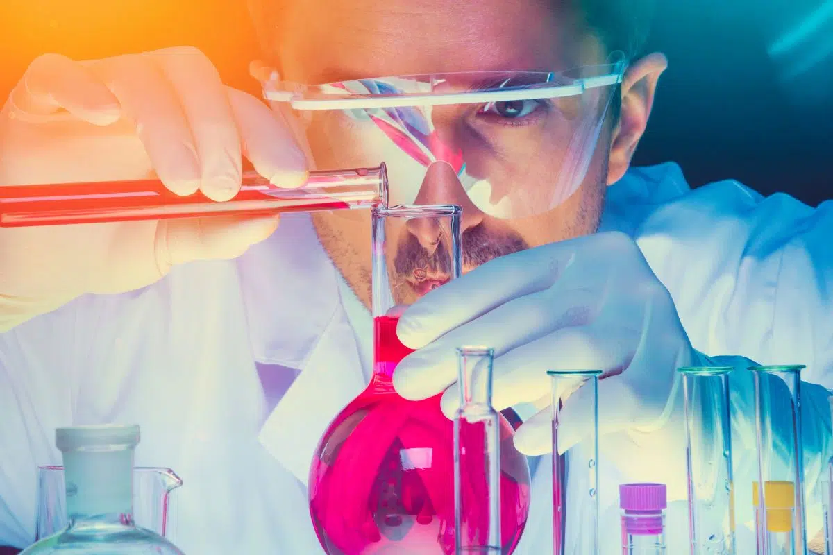 Transformer le CO2 en carburant ? Cette équipe japonaise vient de trouver comment multiplier par 100 les rendements sans faire exploser les coûts Transformer le CO2 en carburant ? Cette équipe japonaise vient de trouver comment multiplier par 100 les rendements sans faire exploser les coûts