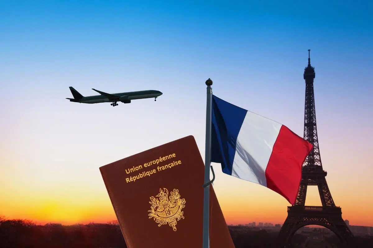 Personne ne le sait mais ce champion français des nouvelles technologies domine un marché de 77 milliards d'€ : les documents d’identité électroniques Personne ne le sait mais ce champion français des nouvelles technologies domine un marché de 77 milliards d'€ : les documents d’identité électroniques