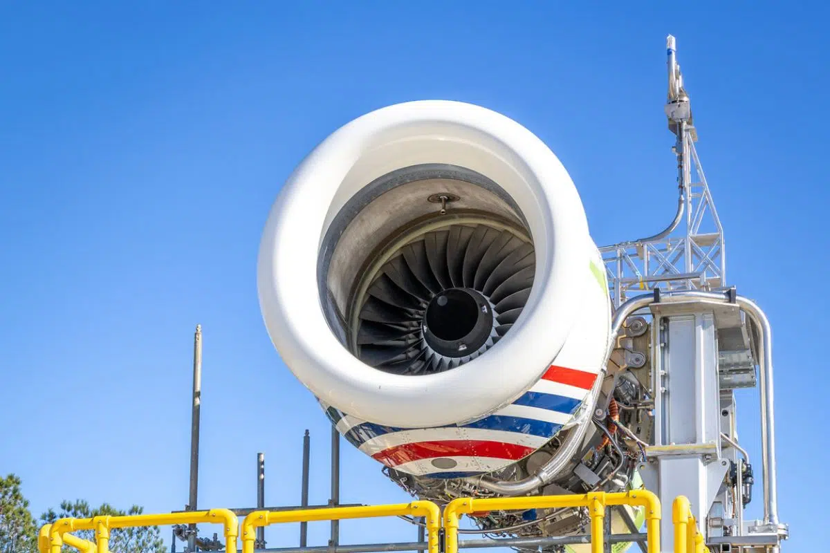 le 29 avril 2026 va marquer l'histoire de l'aviation à jamais avec pour la première fois un moteur de deux tonnes 100% à hydrogène testé avec succès par Rolls Royce