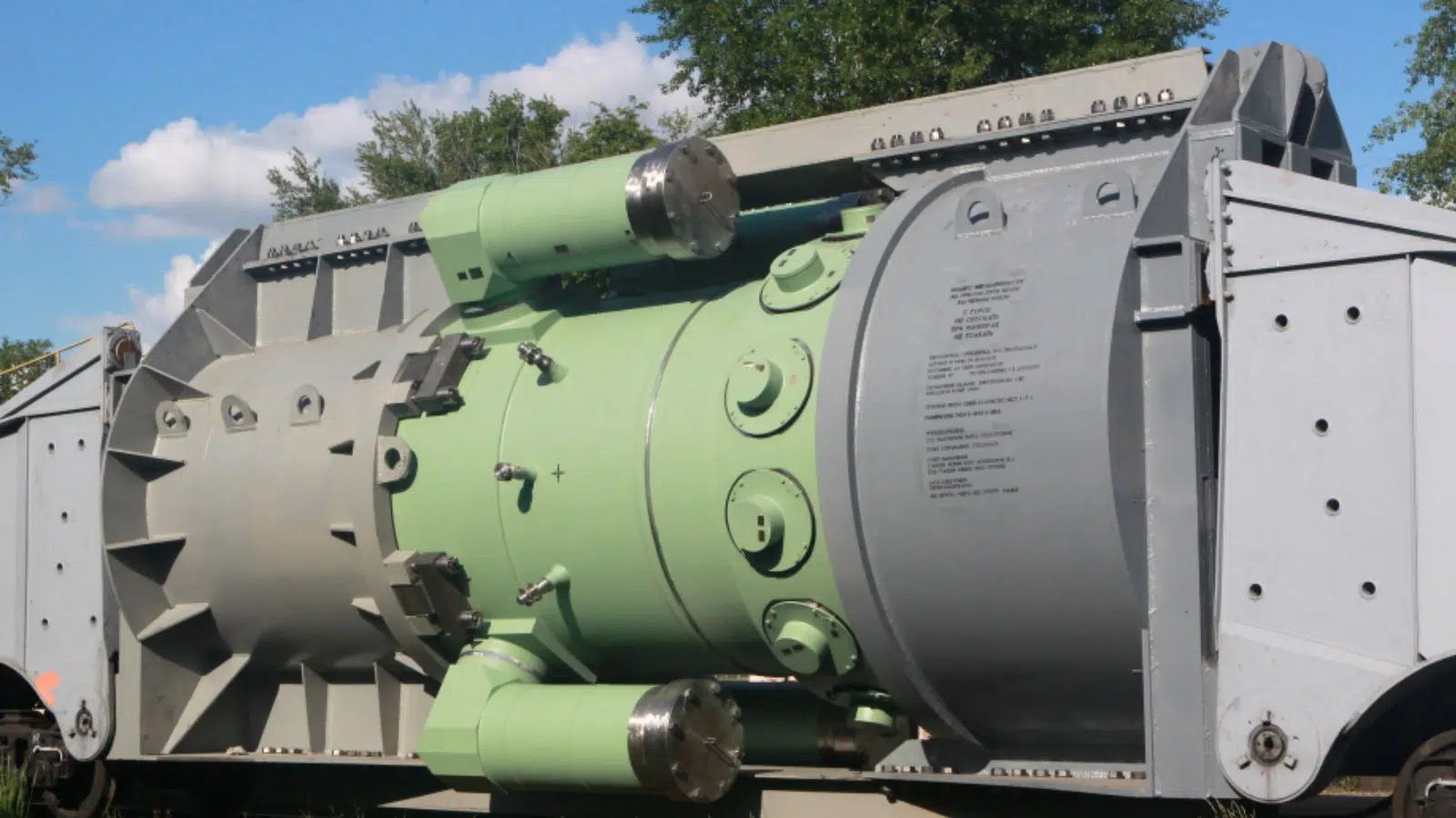 La Russie est la seule nation au monde à maitriser suffisamment le nucléaire pour être en mesure de produire des centrales flottantes en série La Russie est la seule nation au monde à maitriser suffisamment le nucléaire pour être en mesure de produire des centrales flottantes en série