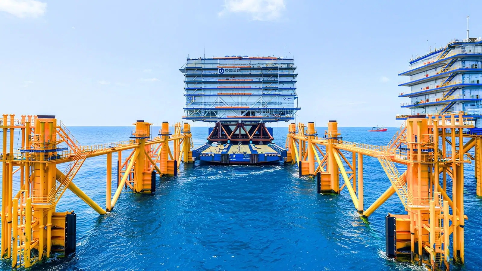 La Chine vient de battre un record mondial avec 3 ans d'avance sur l'Europe grâce à ce « monstre » de 25 000 tonnes pour convertir l’électricité des éoliennes offshore