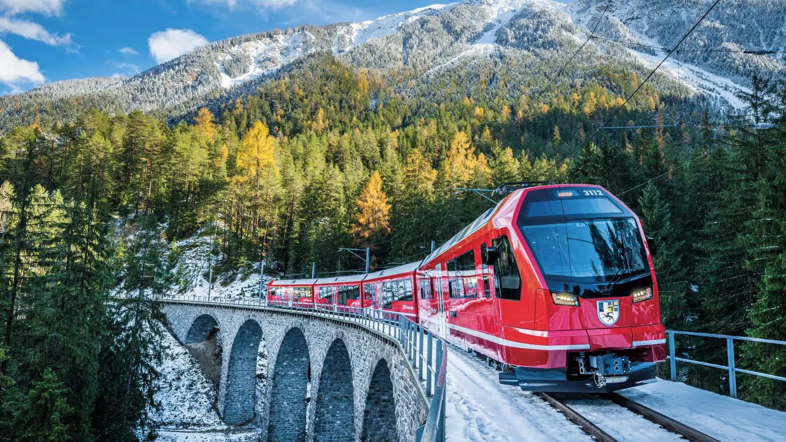 Si la France règne sur le train grande vitesse, la Suisse règne sur un autre type de moyen de transport plus adapté à sa géographie : le train à crémaillère Si la France règne sur le train grande vitesse, la Suisse règne sur un autre type de moyen de transport plus adapté à sa géographie : le train à crémaillère