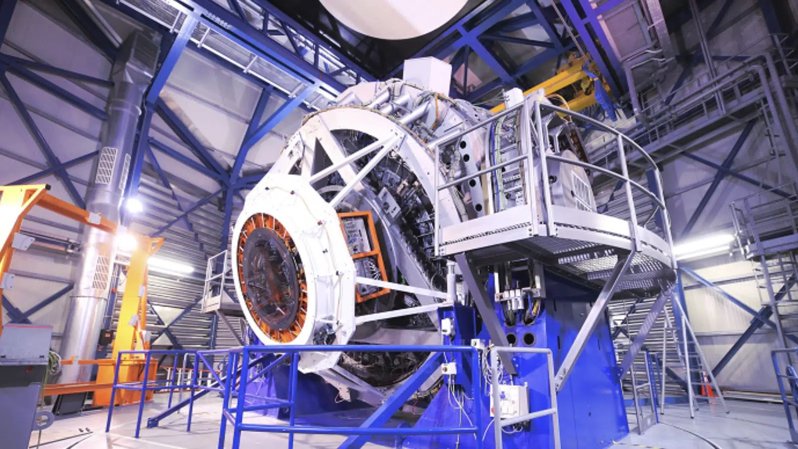 L'Europe peut remercier les scientifiques français qui vont permettre à ce monstre de 3 tonnes d'observer l'Univers comme jamais auparavant L'Europe peut remercier les scientifiques français qui vont permettre à ce monstre de 3 tonnes d'observer l'Univers comme jamais auparavant