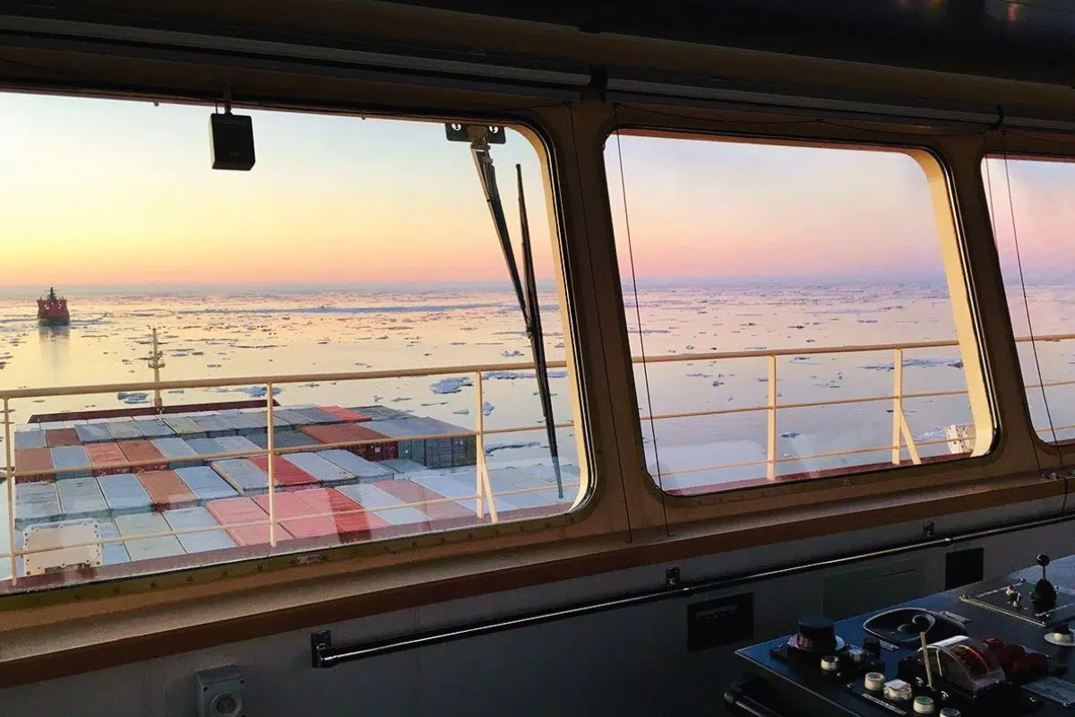 La Chine marque l'histoire de la navigation avec le premier service régulier de porte-conteneurs entre l’Asie et l’Europe par la route arctique La Chine marque l'histoire de la navigation avec le premier service régulier de porte-conteneurs entre l’Asie et l’Europe par la route arctique