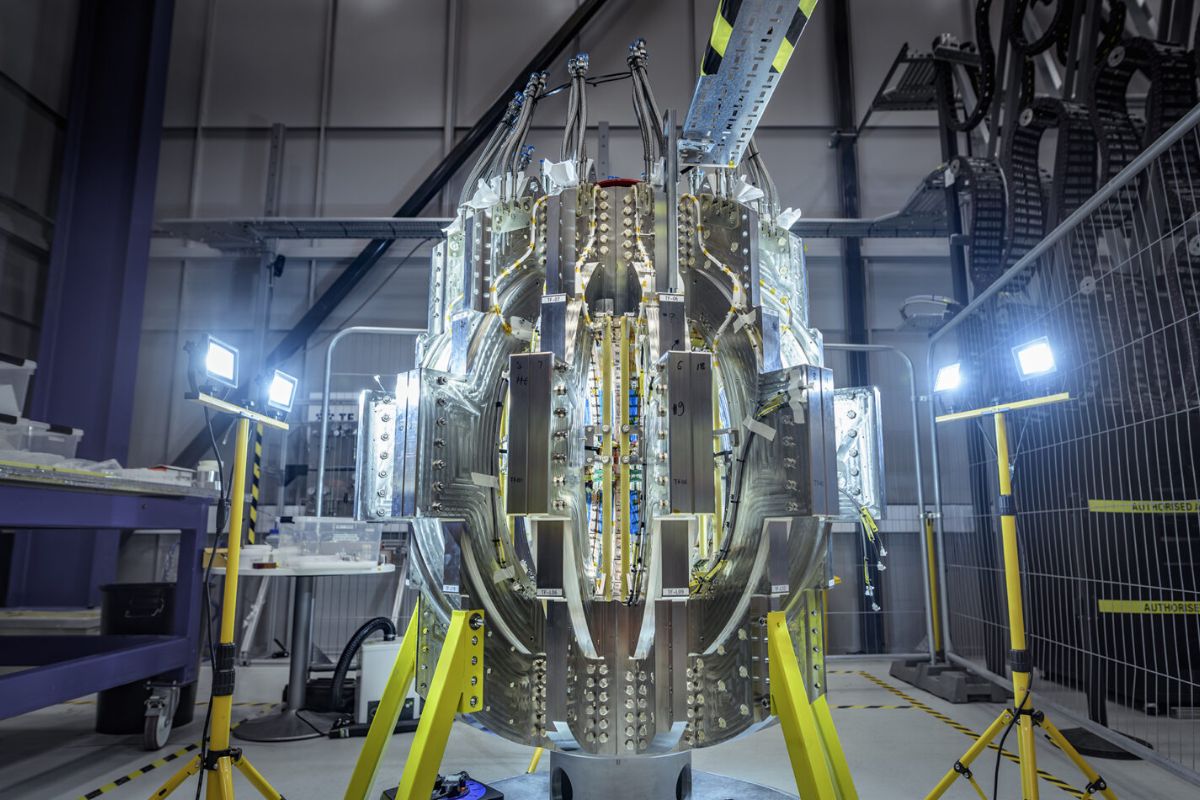 Grande première dans la fusion nucléaire avec l'exploit du Royaume-Uni qui est parvenu à créer un système complet d’aimants HTS dans une configuration réelle